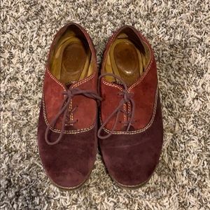 Size 7.5 Burgundy Shoes